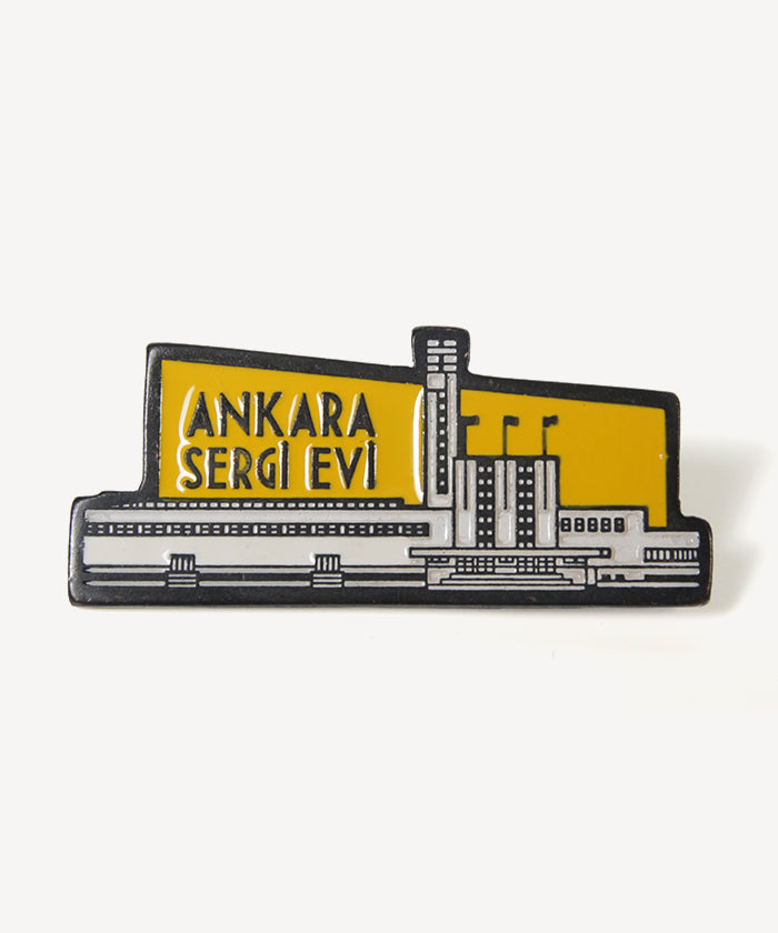 Ankara Sergi Evi, Pin